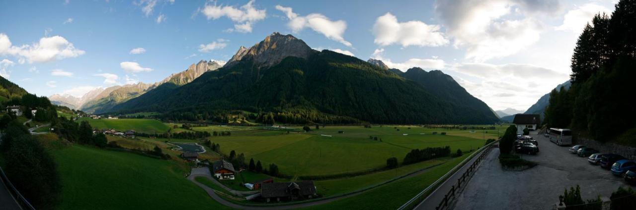 Hotel Kranebitt Val di Vizze Exterior foto